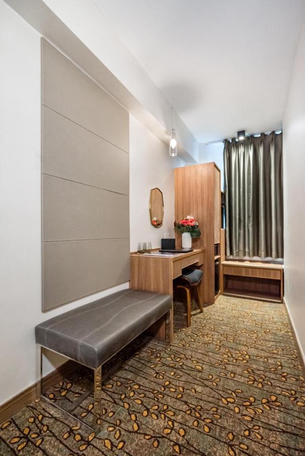 Lander Grand Hotel Гонконг Экстерьер фото
