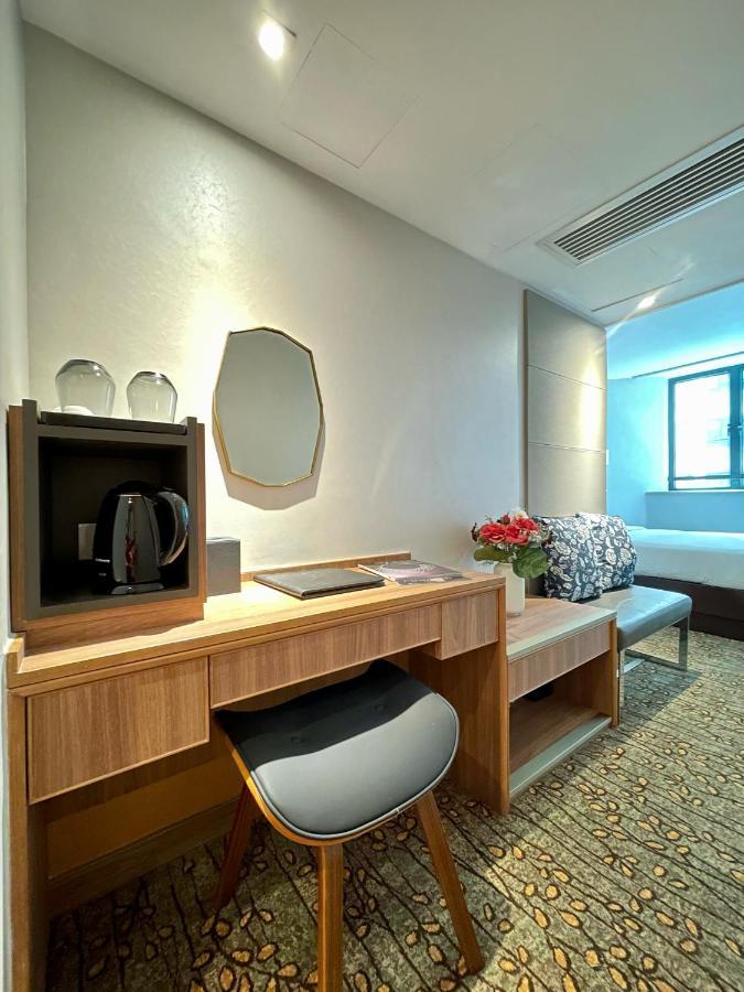 Lander Grand Hotel Гонконг Экстерьер фото