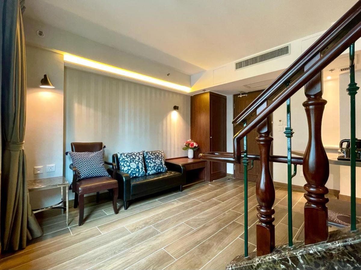 Lander Grand Hotel Гонконг Экстерьер фото
